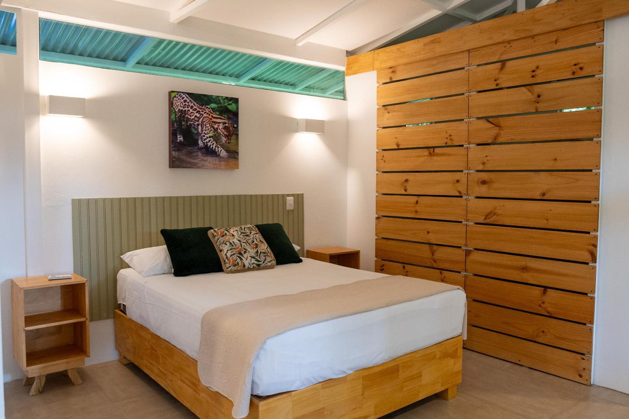 Jaguar Inn Bungalows Puerto Viejo de Talamanca Esterno foto